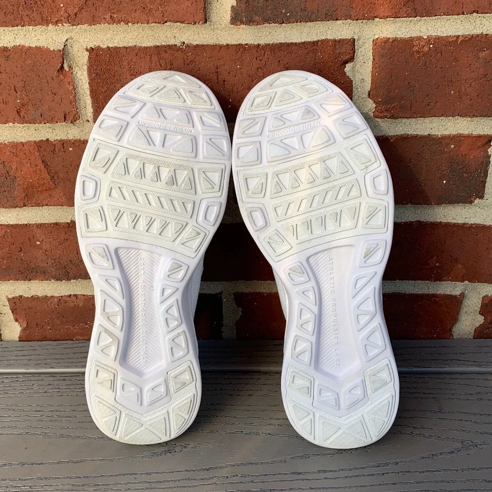 APL TechLoom Breeze Knit Running Shoes